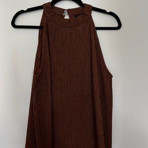 Ann Taylor ladies dress blouse, sleeveless with button detail at back of neck